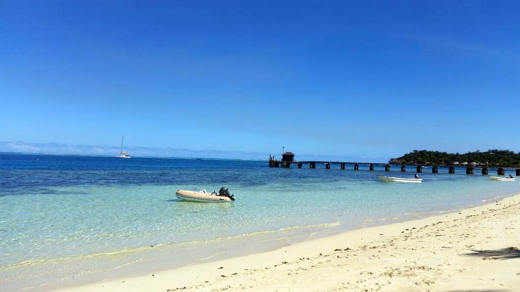 Ratu Kini Backpackers And Dive Resort Đảo Đảo Mana Island Ngoại thất bức ảnh