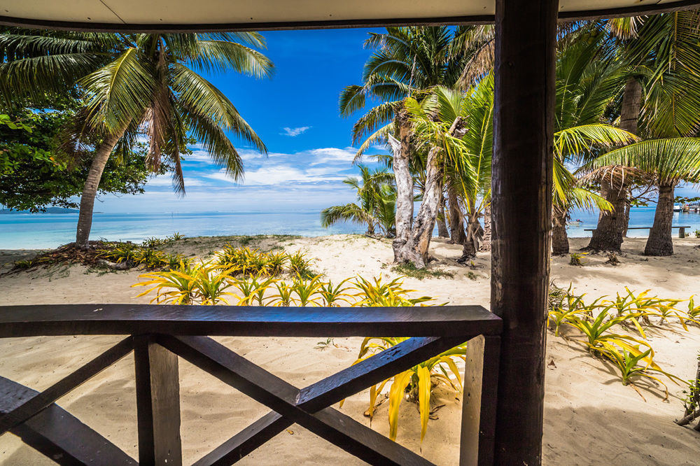 Ratu Kini Backpackers And Dive Resort Đảo Đảo Mana Island Ngoại thất bức ảnh